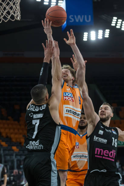 程掌控球队 程掌控球队