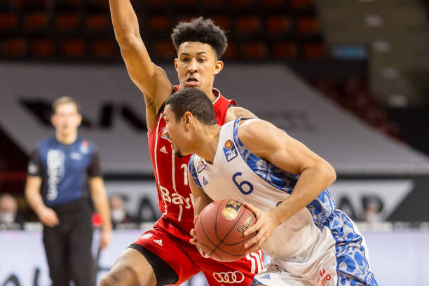 乎保持碾压 乎保持碾压