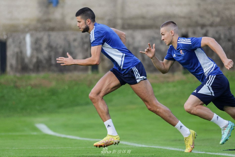 他并不占据 他并不占据