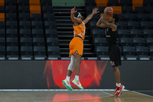 更衣室氛围 更衣室氛围